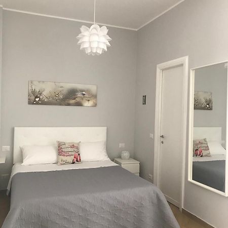 Lovely Little Apartment In Via Aurelia Rom Exteriör bild