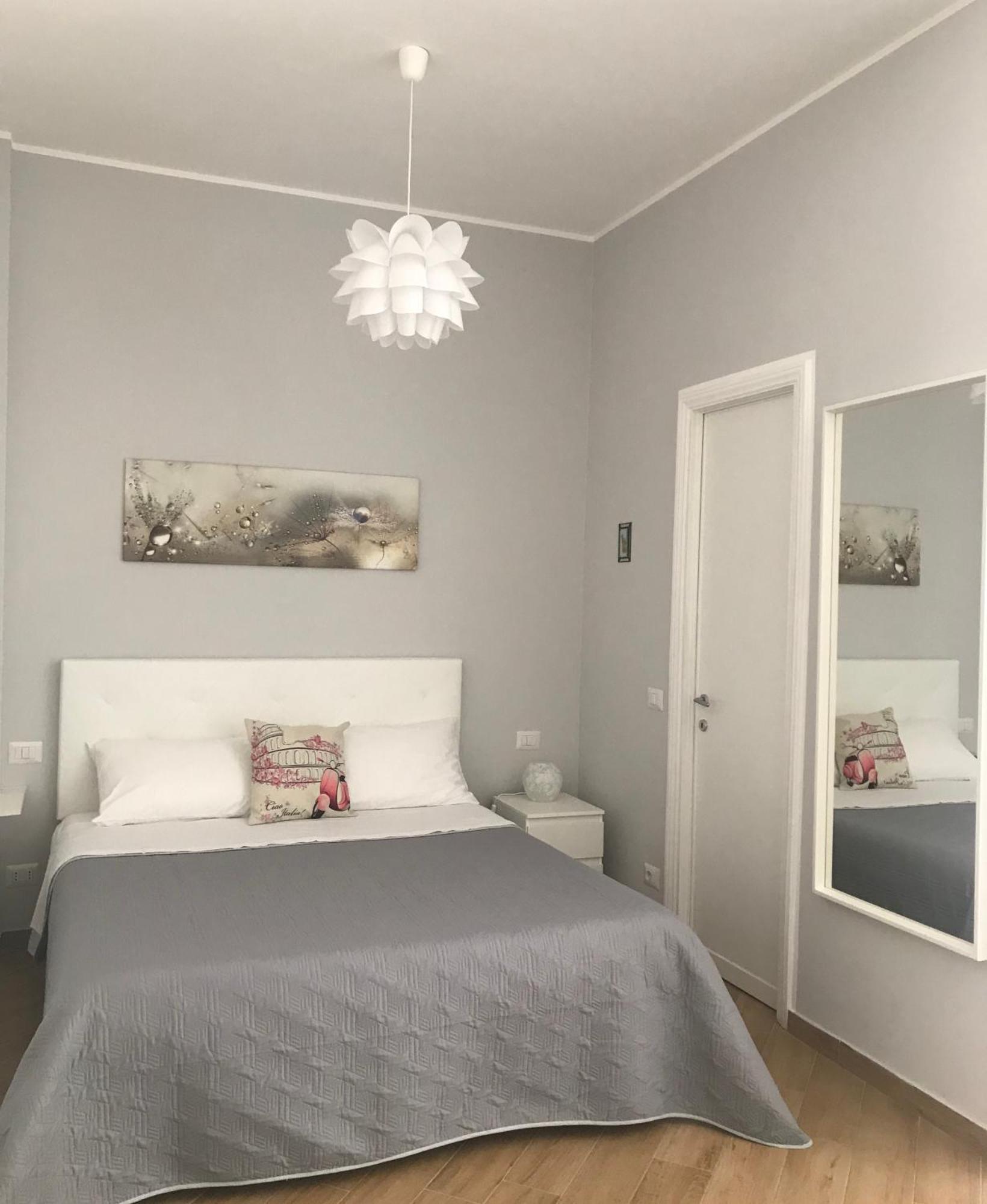 Lovely Little Apartment In Via Aurelia Rom Exteriör bild