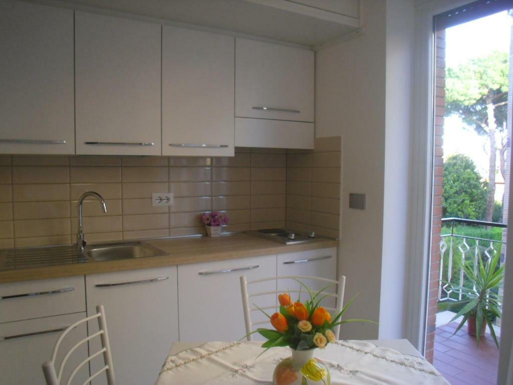 Lovely Little Apartment In Via Aurelia Rom Exteriör bild