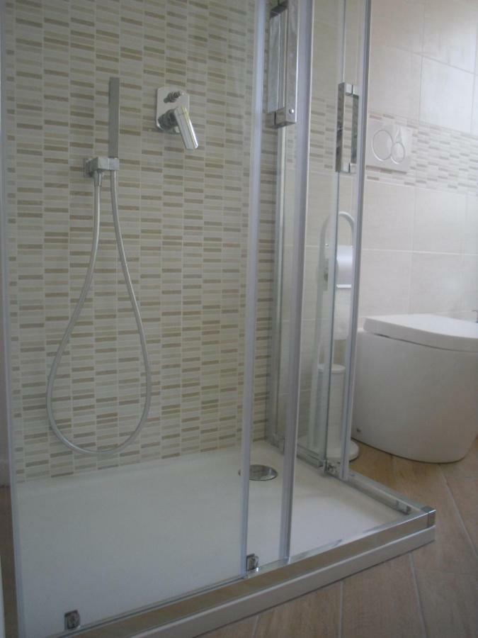 Lovely Little Apartment In Via Aurelia Rom Exteriör bild