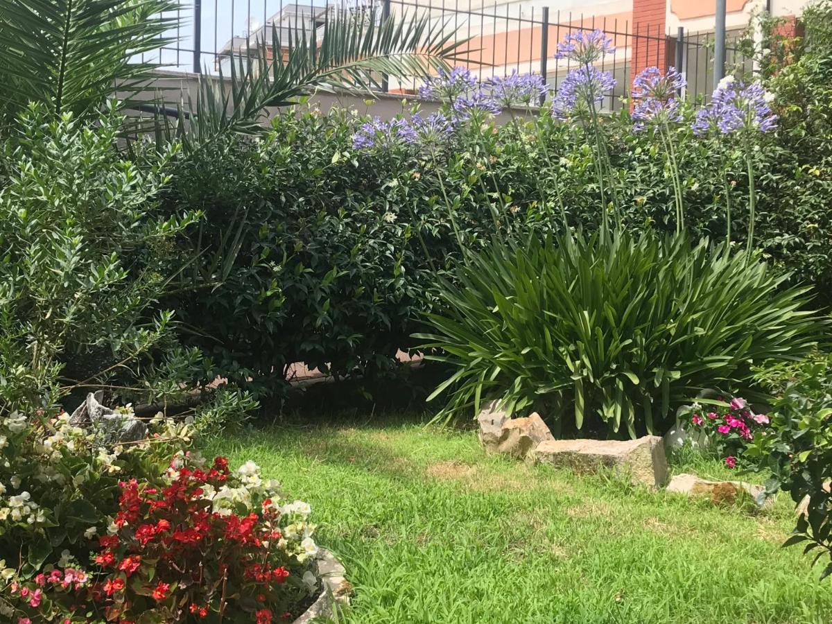 Lovely Little Apartment In Via Aurelia Rom Exteriör bild